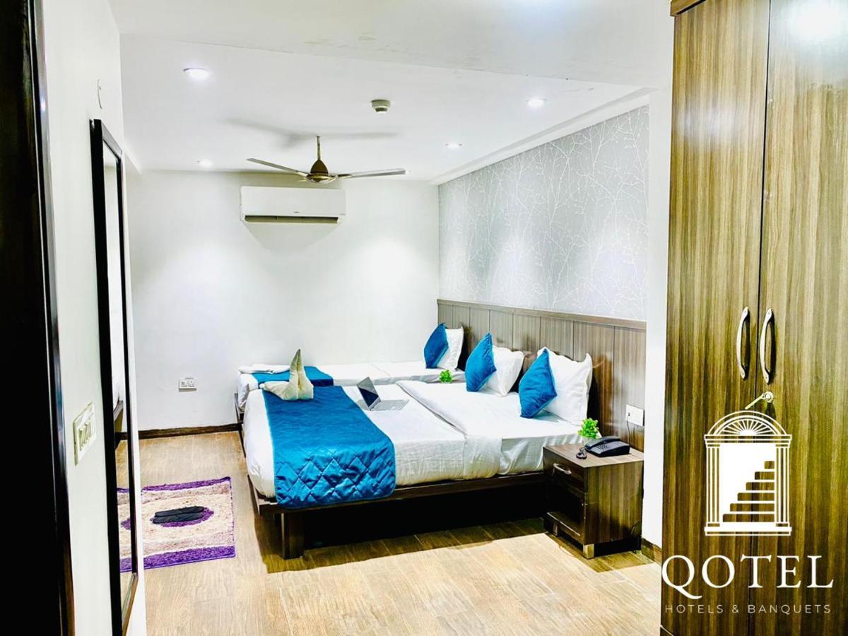 Qotel Hotel Rajouri Garden Above Ritu Marbles, Near Rajouri Garden Metro Station-Couple Friendly Nowe Delhi Zewnętrze zdjęcie